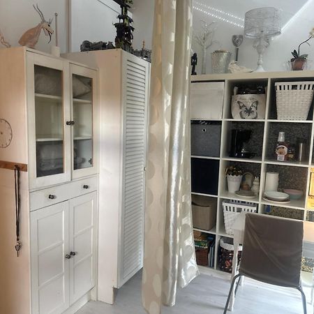 Small Guest Room Turku Bagian luar foto