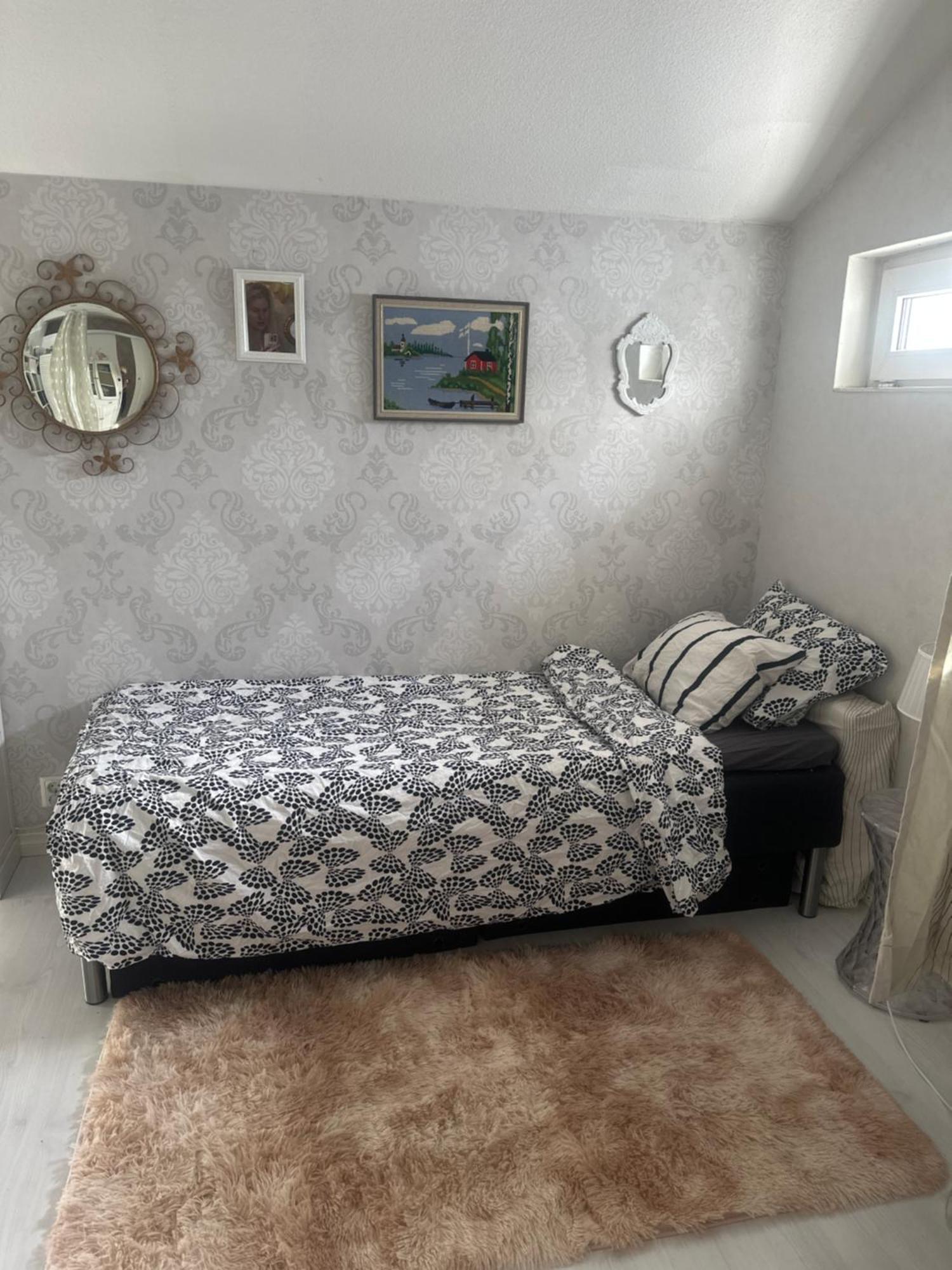 Small Guest Room Turku Bagian luar foto